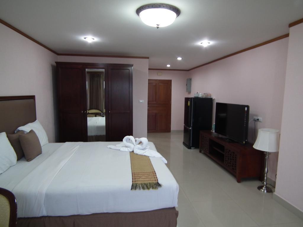Abricole At Pattaya Hill Apartment Luaran gambar
