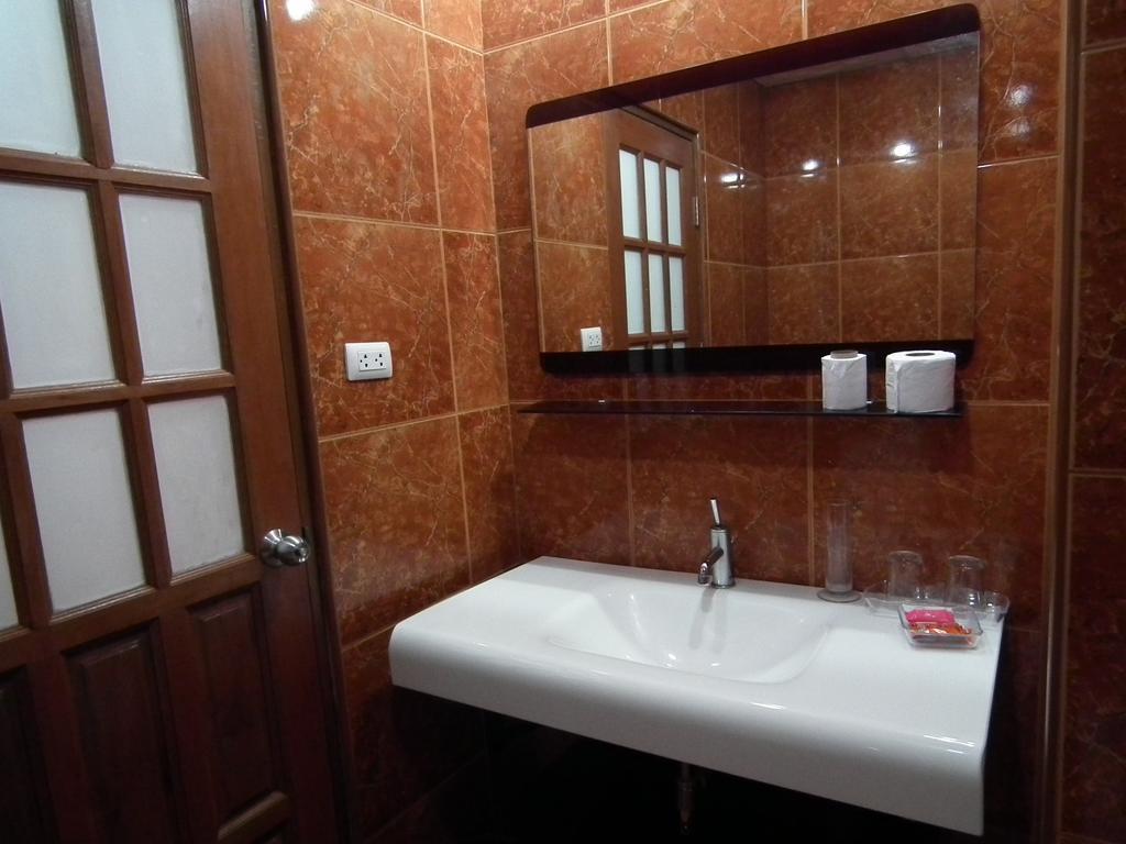 Abricole At Pattaya Hill Apartment Luaran gambar