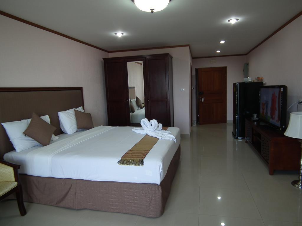 Abricole At Pattaya Hill Apartment Luaran gambar