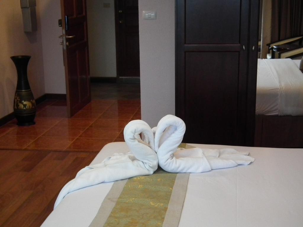 Abricole At Pattaya Hill Apartment Luaran gambar