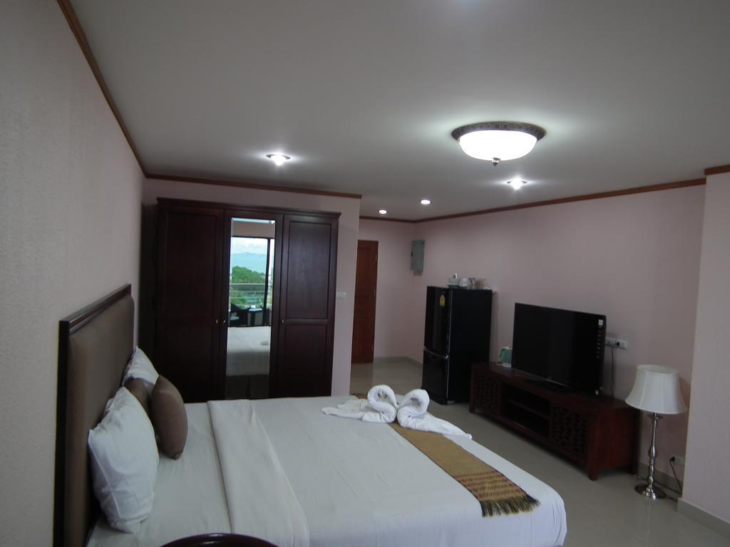 Abricole At Pattaya Hill Apartment Luaran gambar