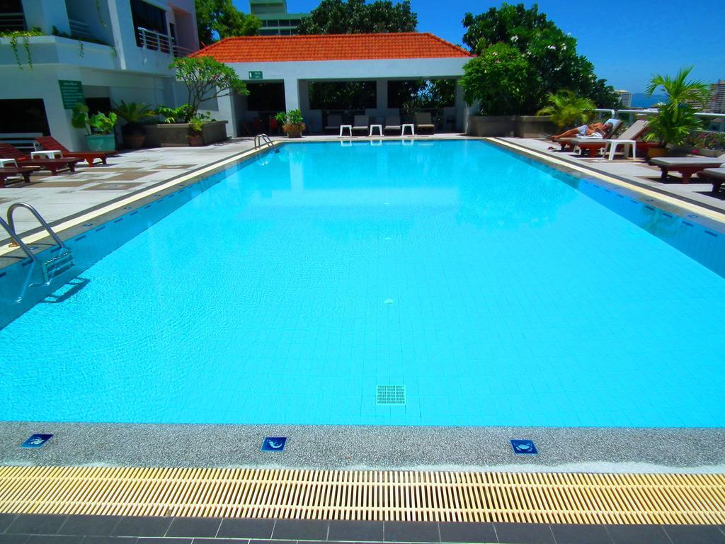 Abricole At Pattaya Hill Apartment Luaran gambar