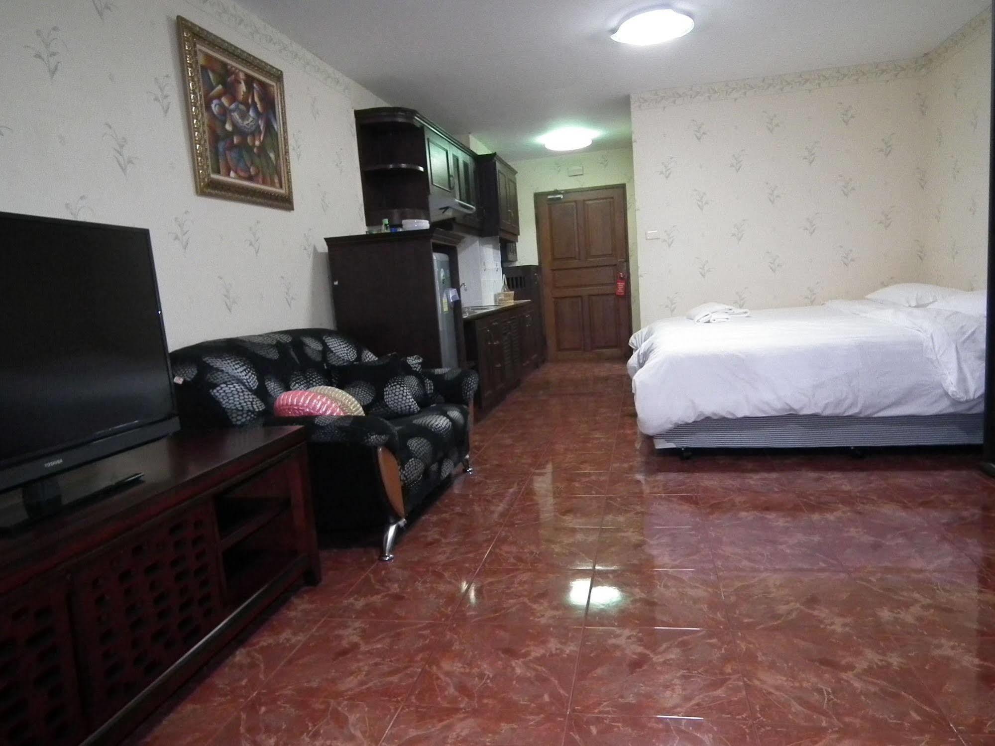 Abricole At Pattaya Hill Apartment Luaran gambar